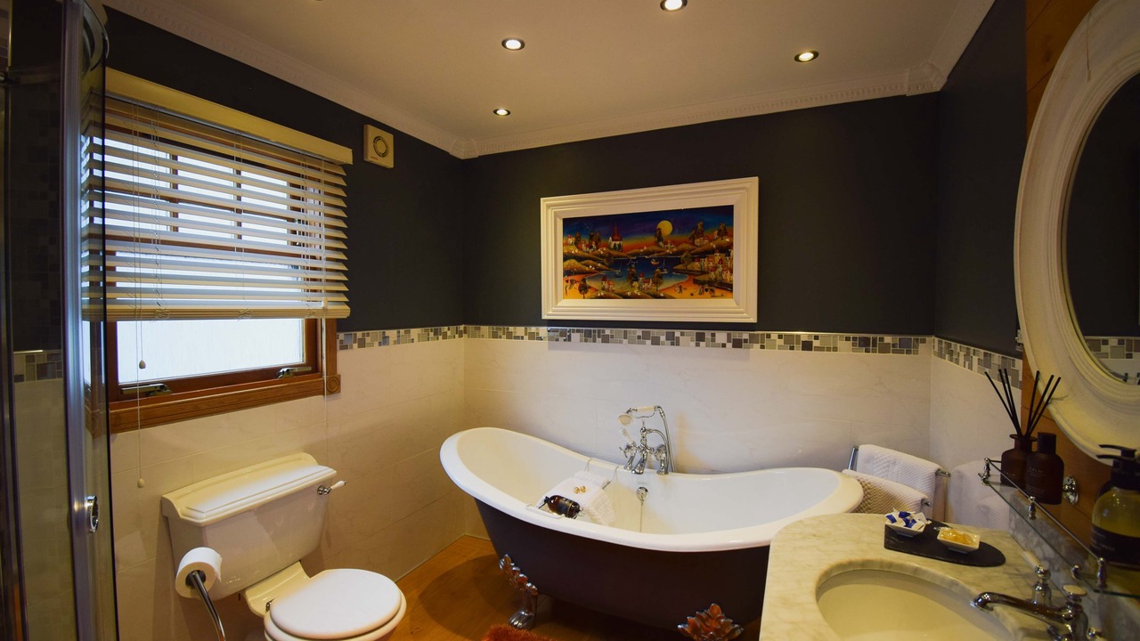 Photo of Bathroom in West Laroch