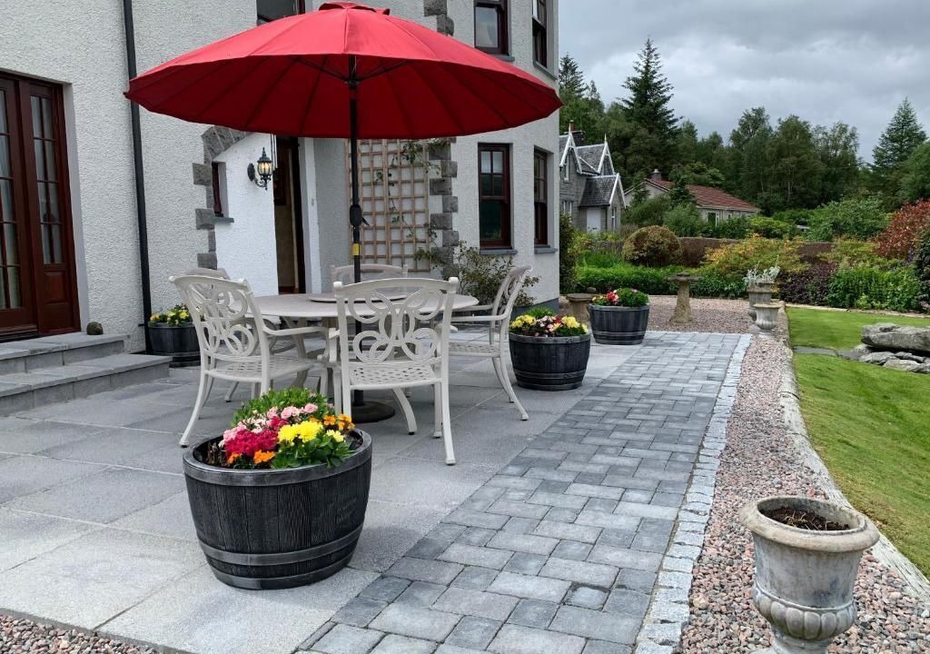 Photo of Outdoor in West Laroch