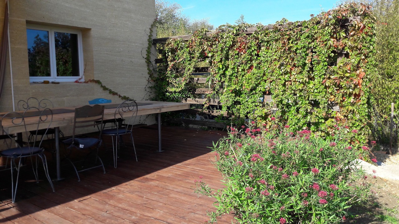 Photo of Outdoor in Collias