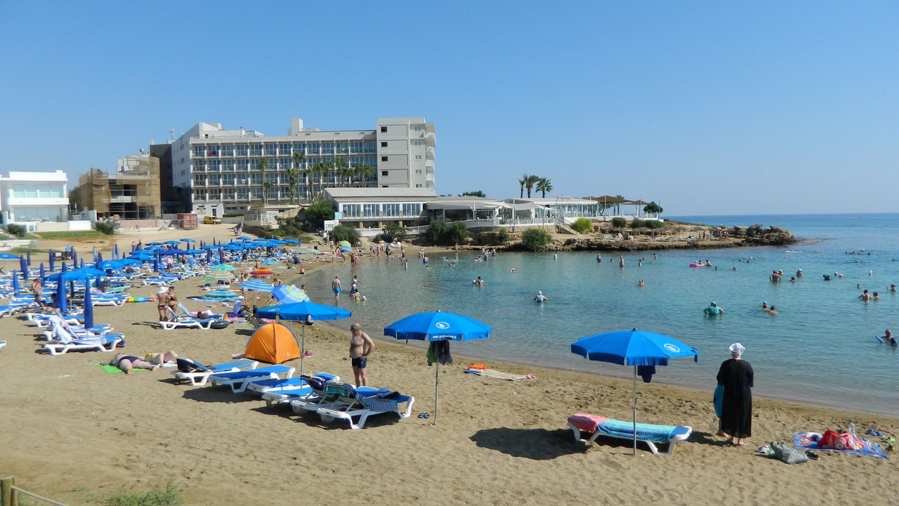 Photo of Others in Pernera