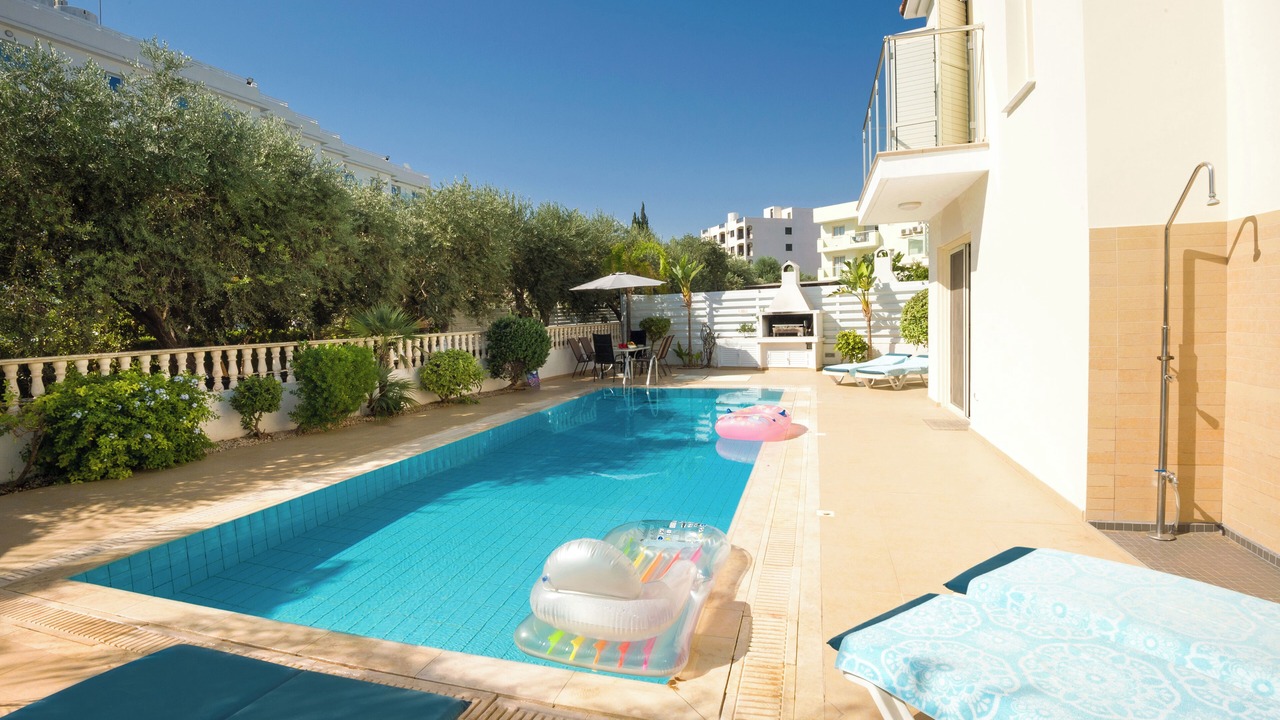 Photo of Outdoor in Pernera