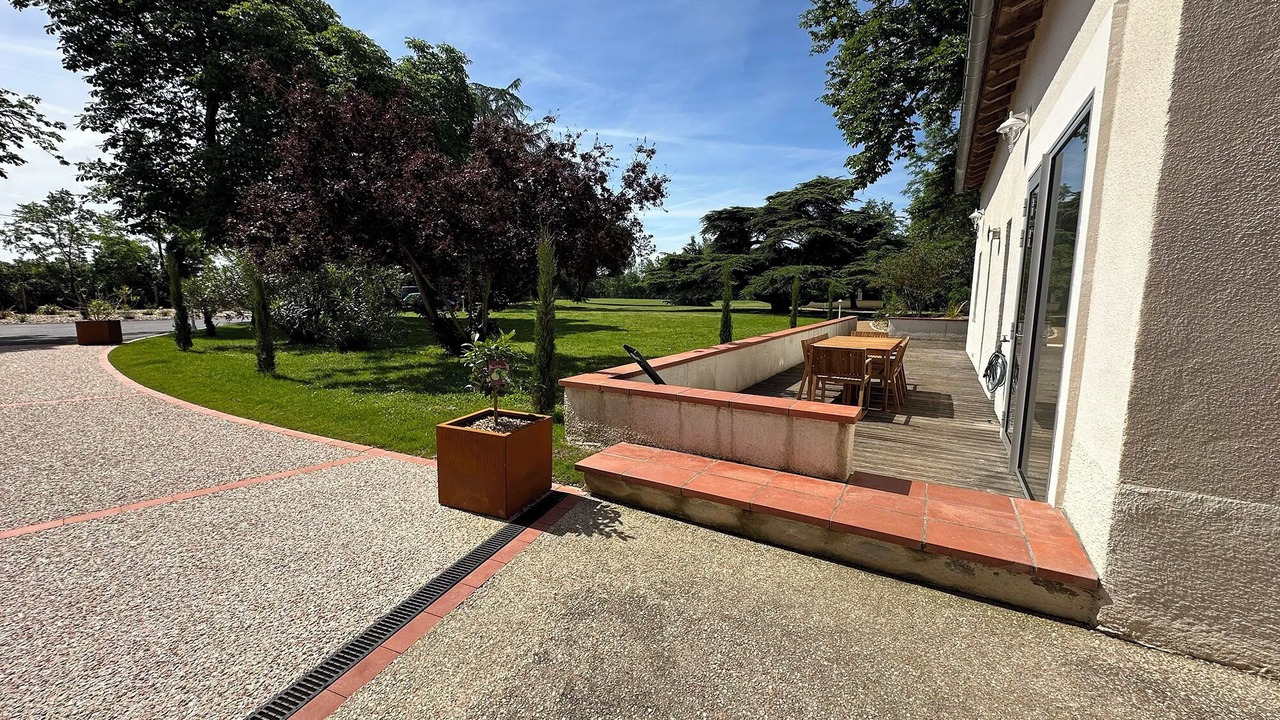 Photo of Patio Balcony in Saint-Lieux-les-Lavaur