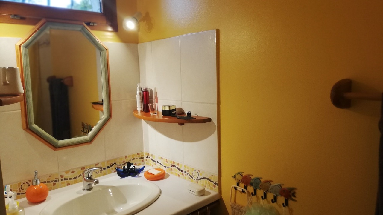 Photo of Bathroom in Sarcenas