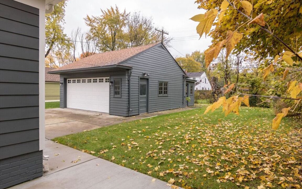 Photo of Outdoor in Royal Oak