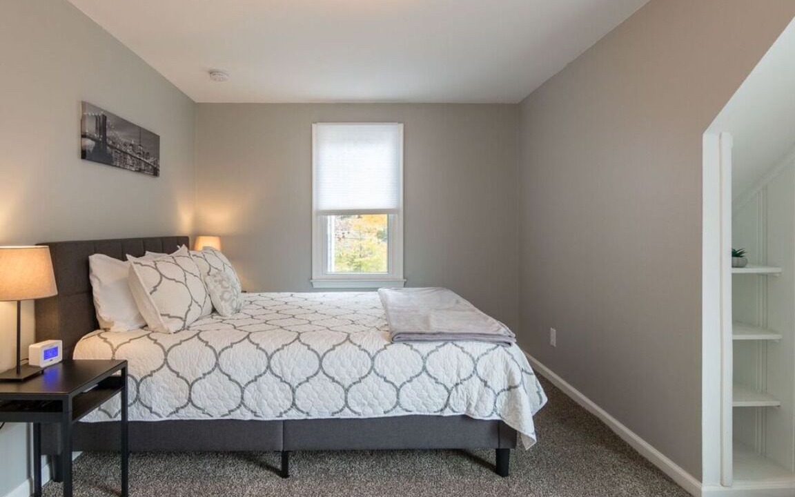 Photo of Bedroom in Royal Oak
