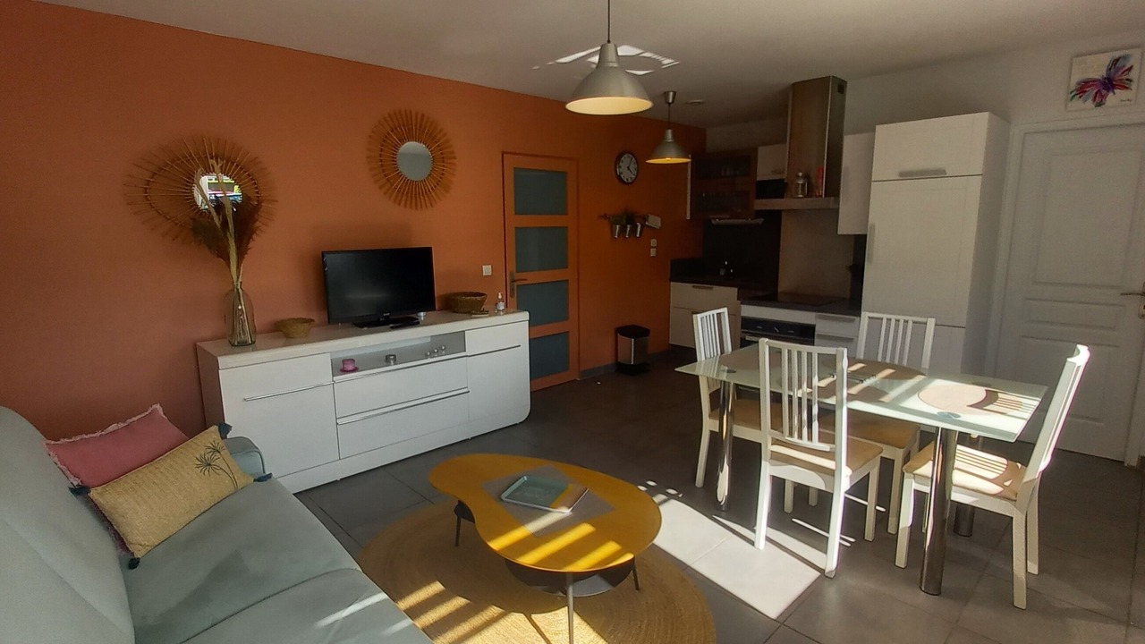 Photo of Livingroom in Fecamp