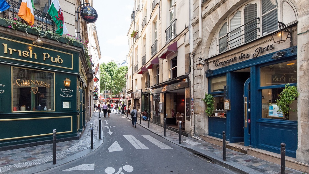 Photo of Others in Quartier de la Monnaie