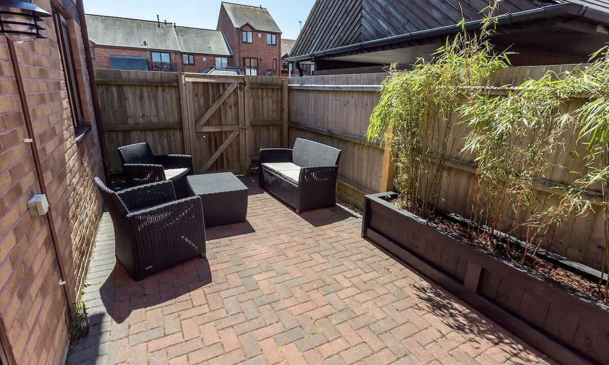 Photo of Patio Balcony in Poole