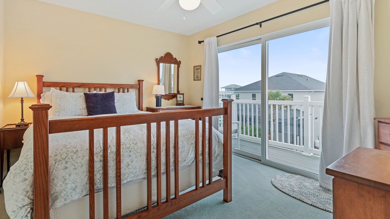 Photo of Patio Balcony in Marineland Acres