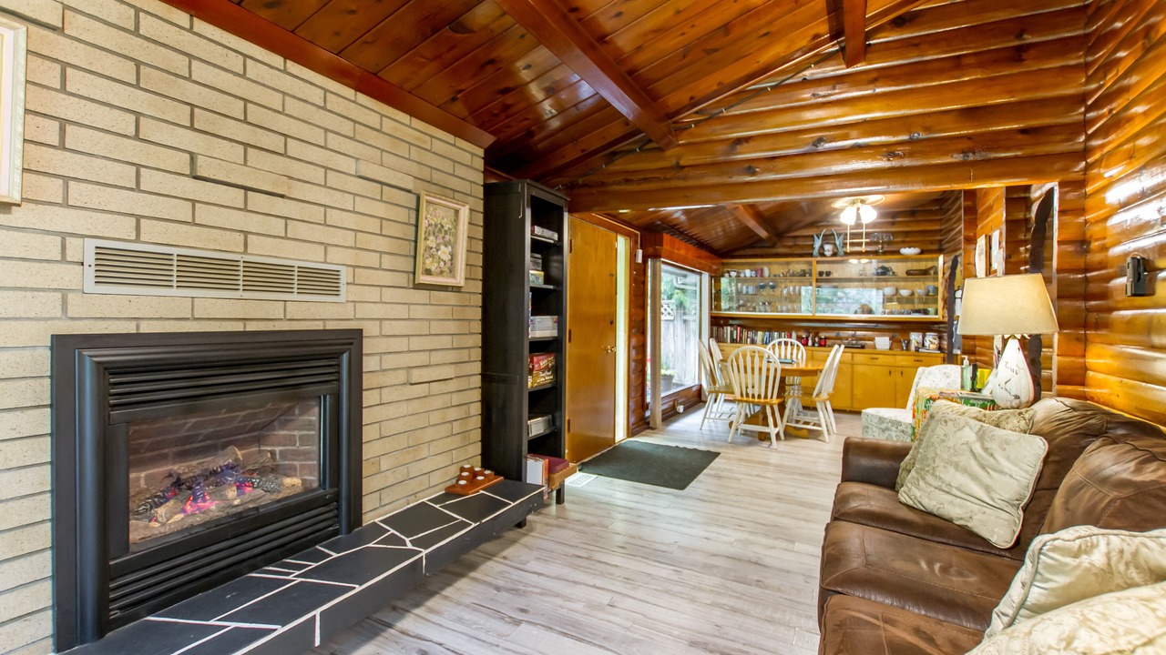 Photo of Livingroom in Cultus Lake