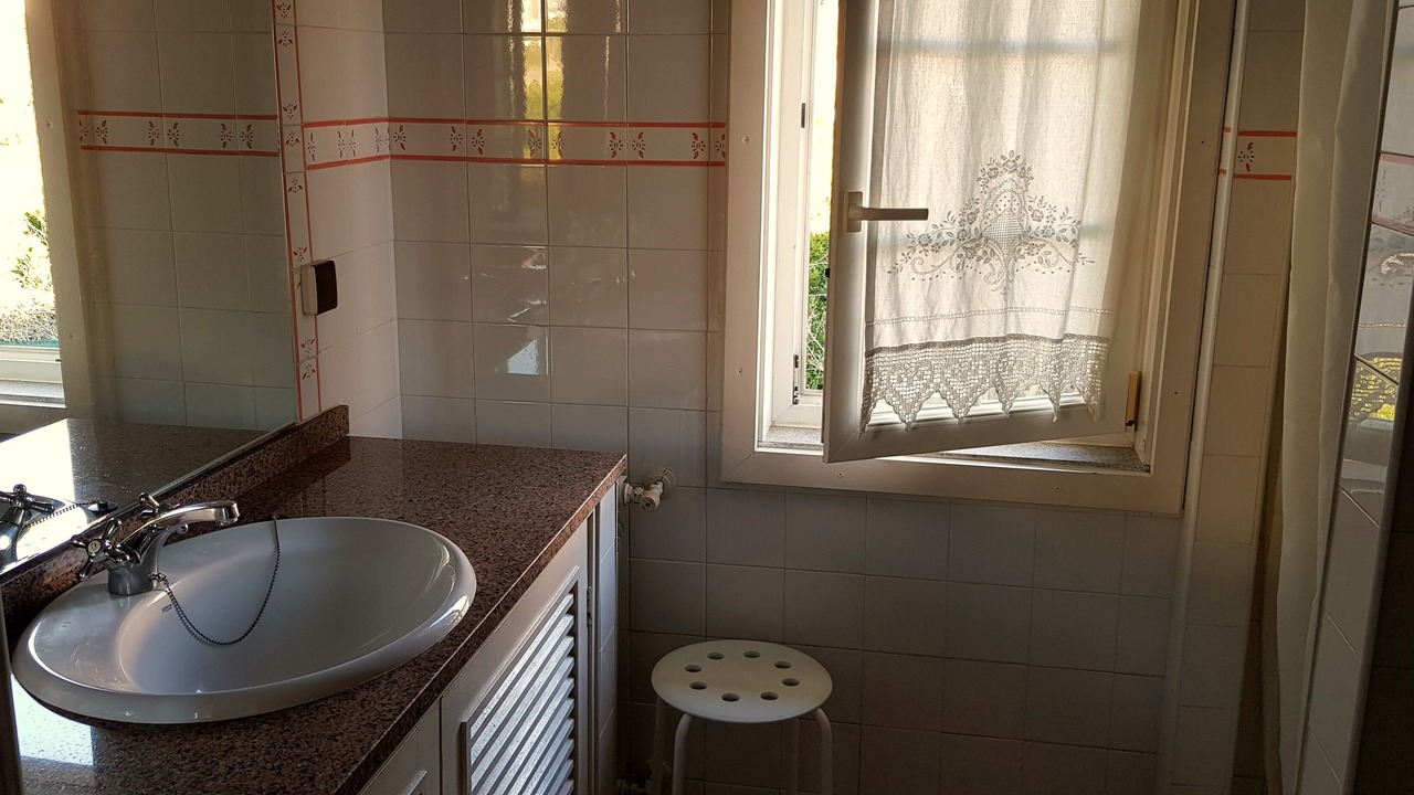 Photo of Bathroom in Sao Lourenco do Douro