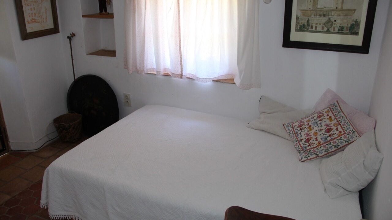Photo of Bedroom in Entrecasteaux
