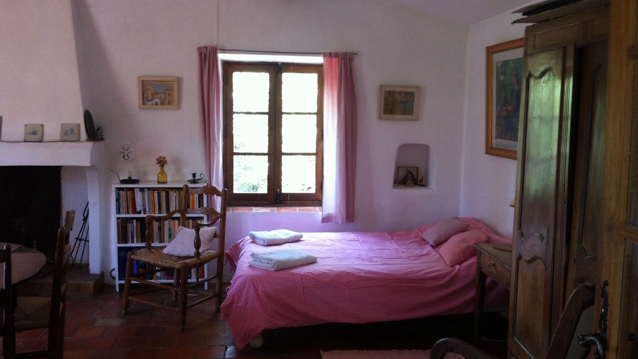 Photo of Bedroom in Entrecasteaux