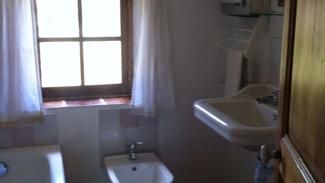Photo of Bathroom in Entrecasteaux