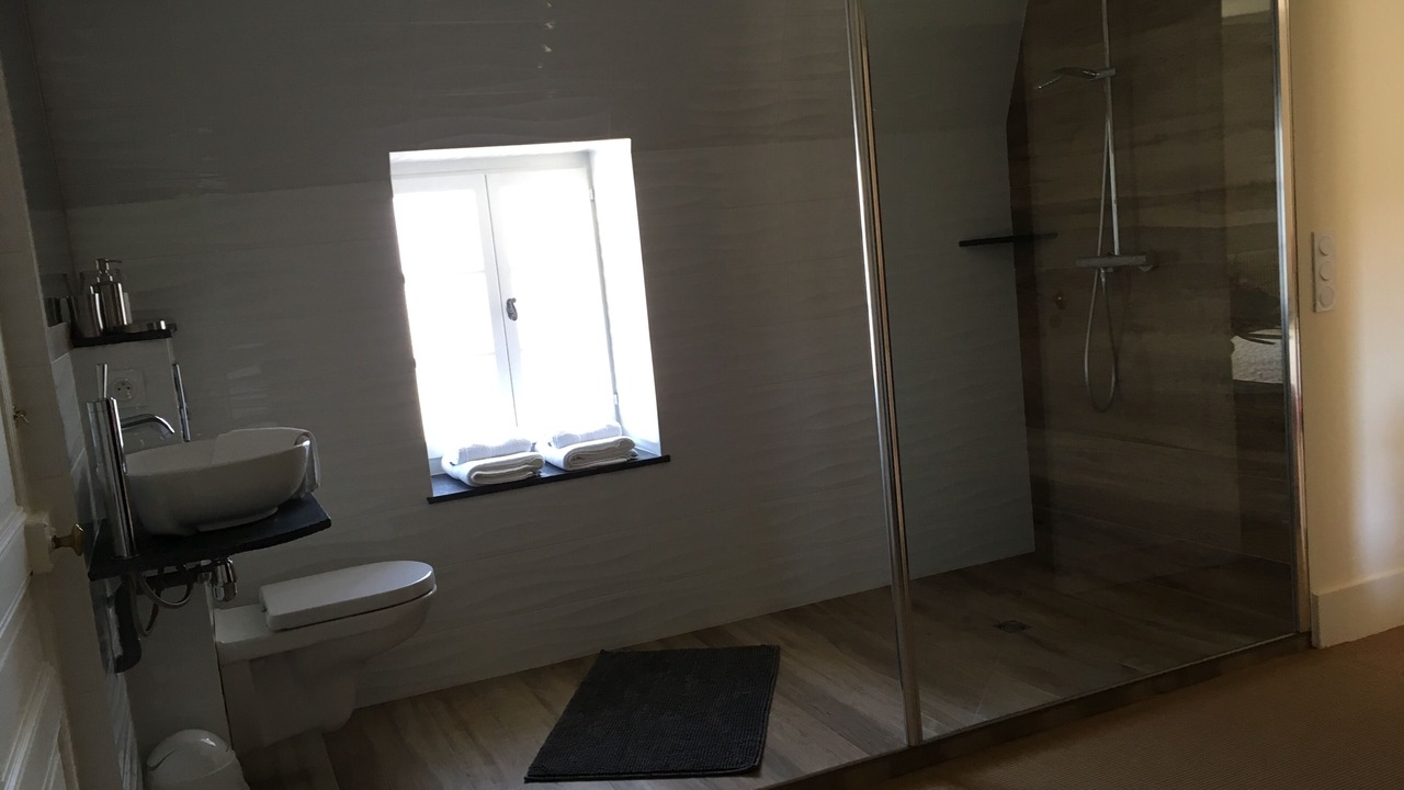 Photo of Bathroom in Savigny-les-Beaune