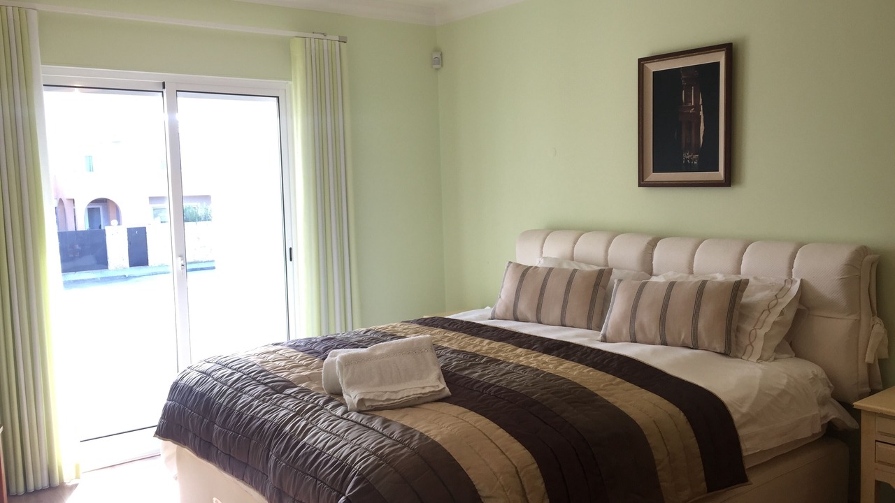Photo of Bedroom in Figueiral