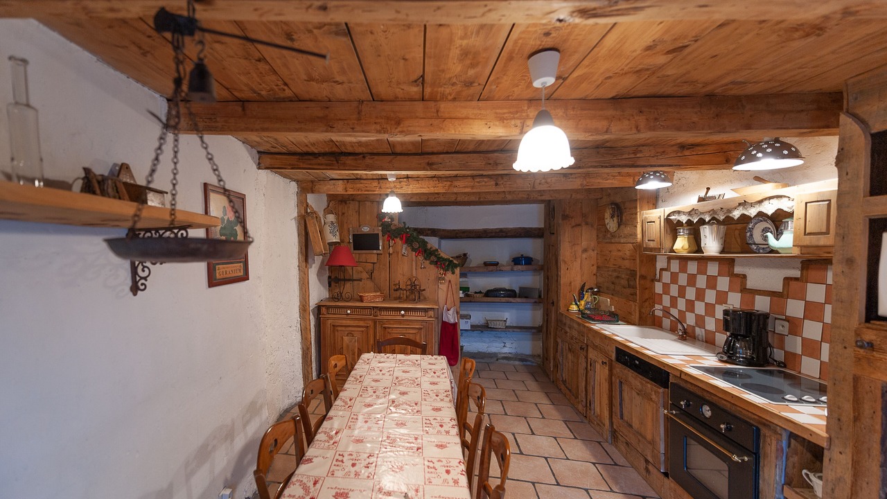 Photo of Kitchen in Praranger