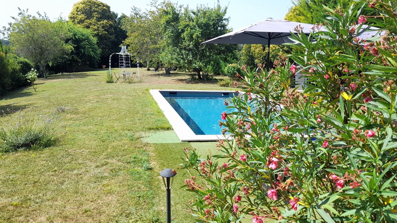 Photo of Outdoor in Puisseguin