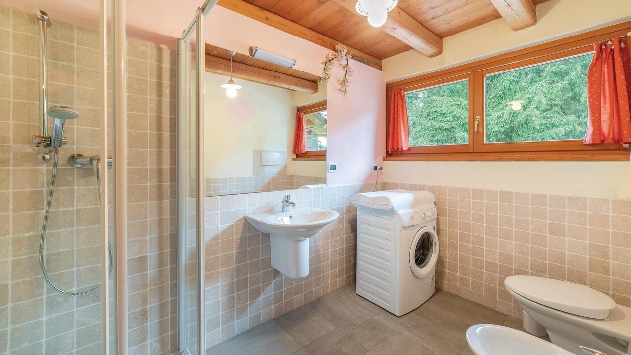 Photo of Bathroom in Sovramonte
