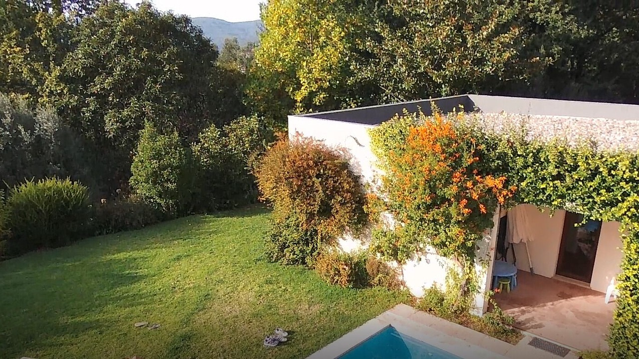 Photo of Outdoor in Cossourado