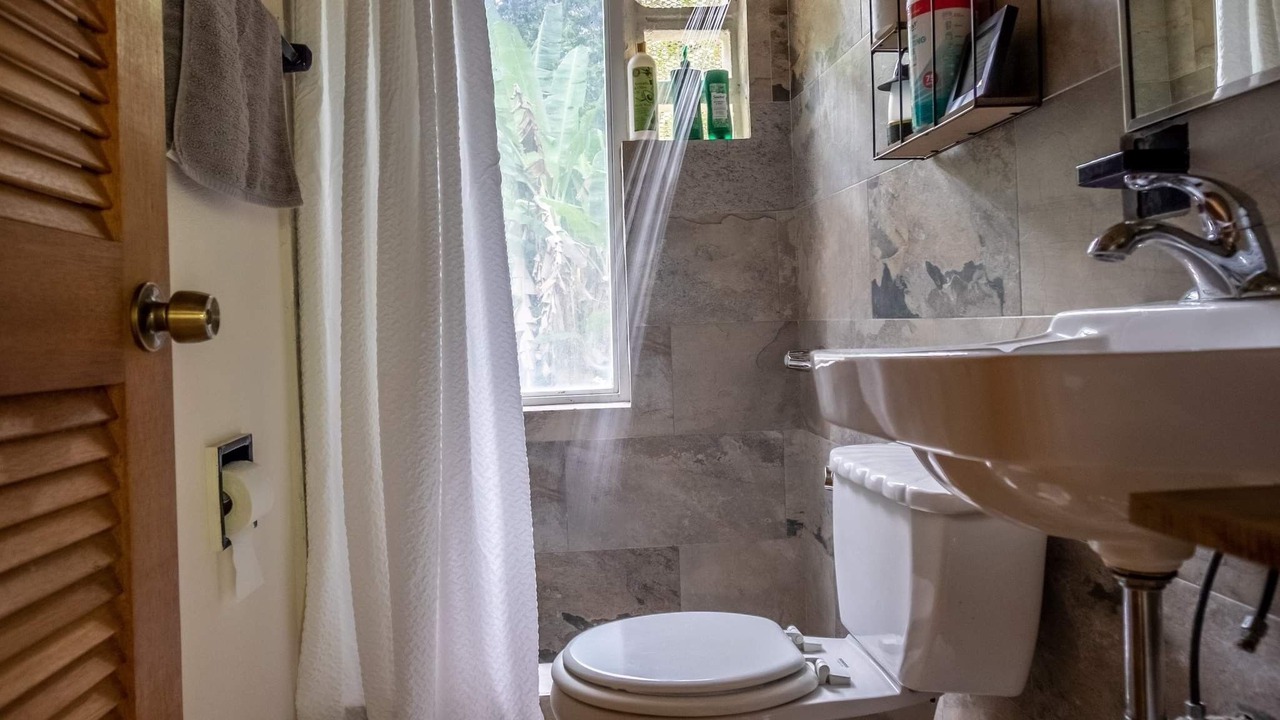 Photo of Bathroom in Utuado