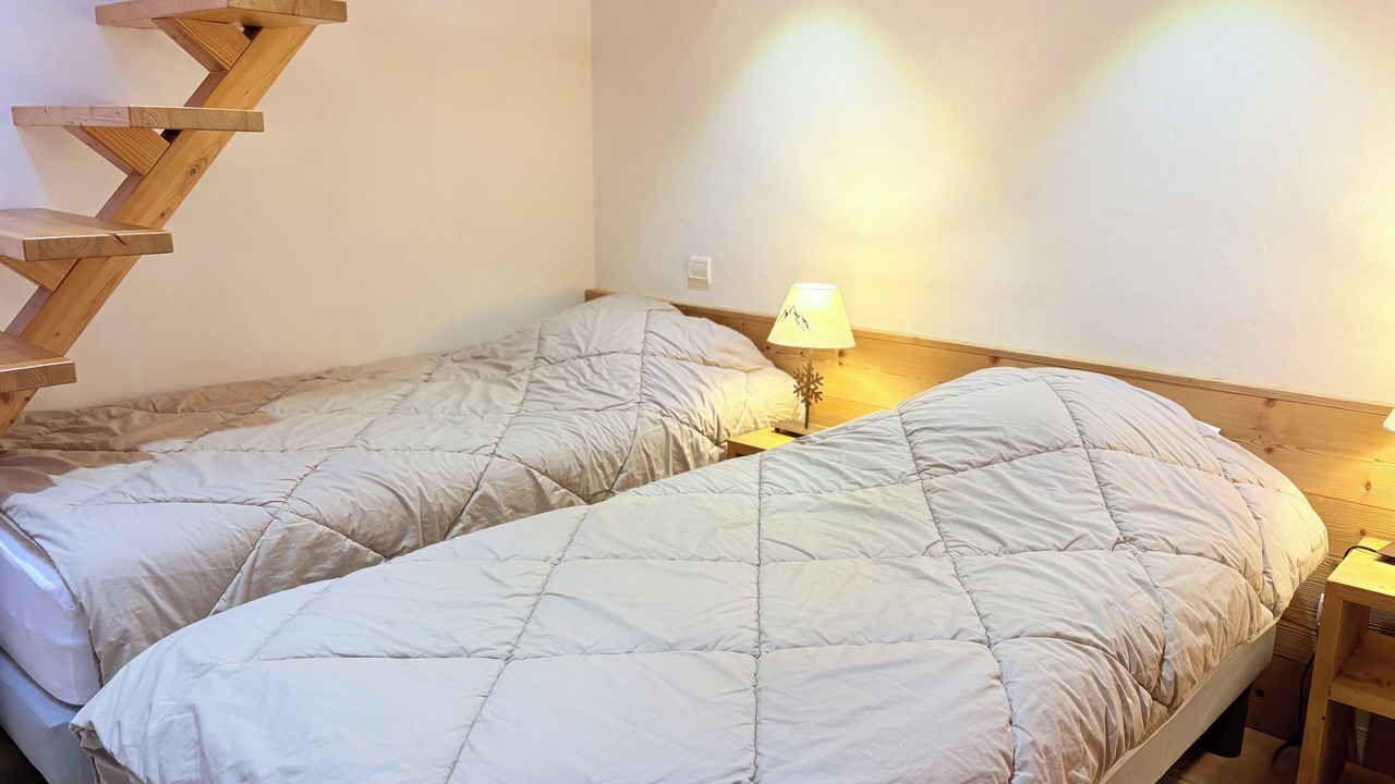 Photo of Bedroom in Arc-1800
