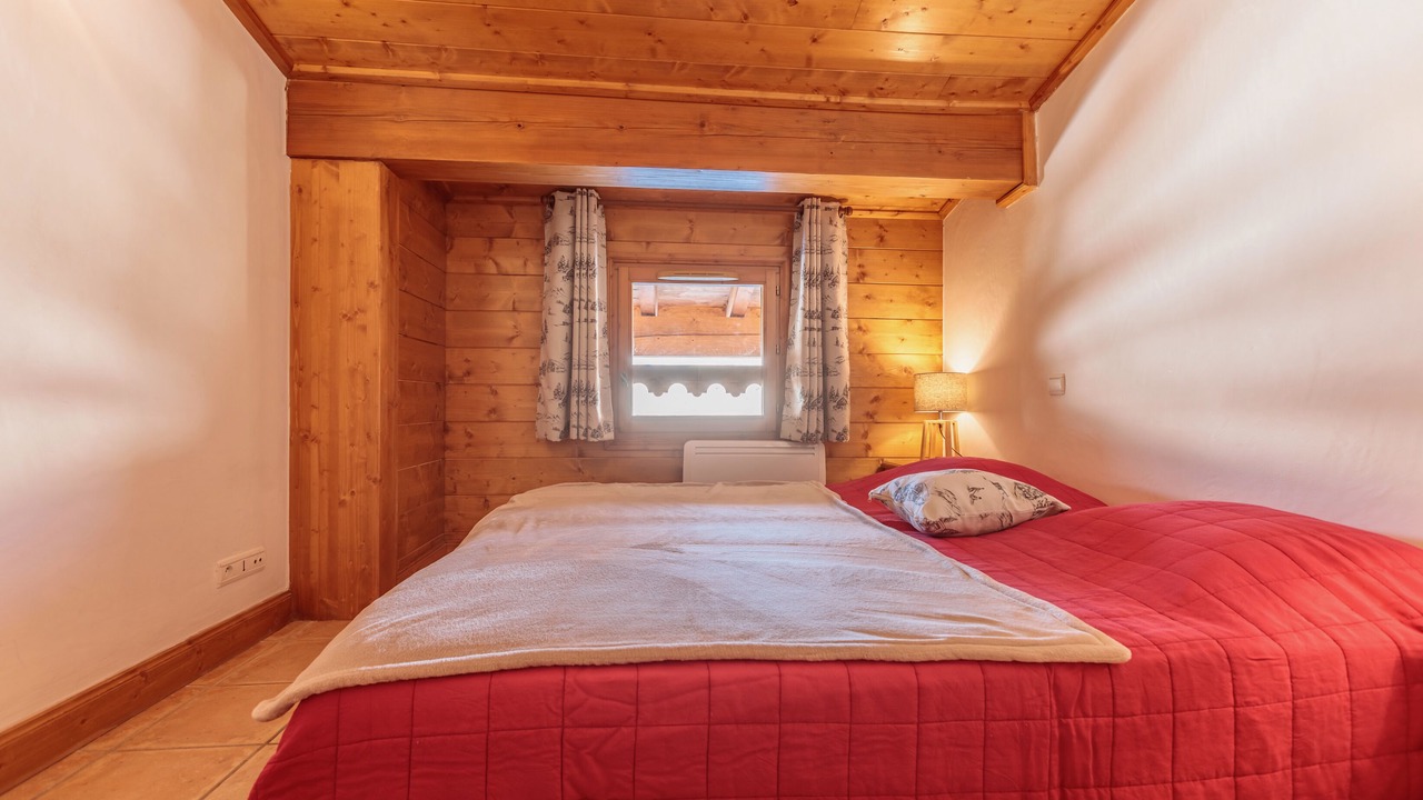 Photo of Bedroom in Arc-1800