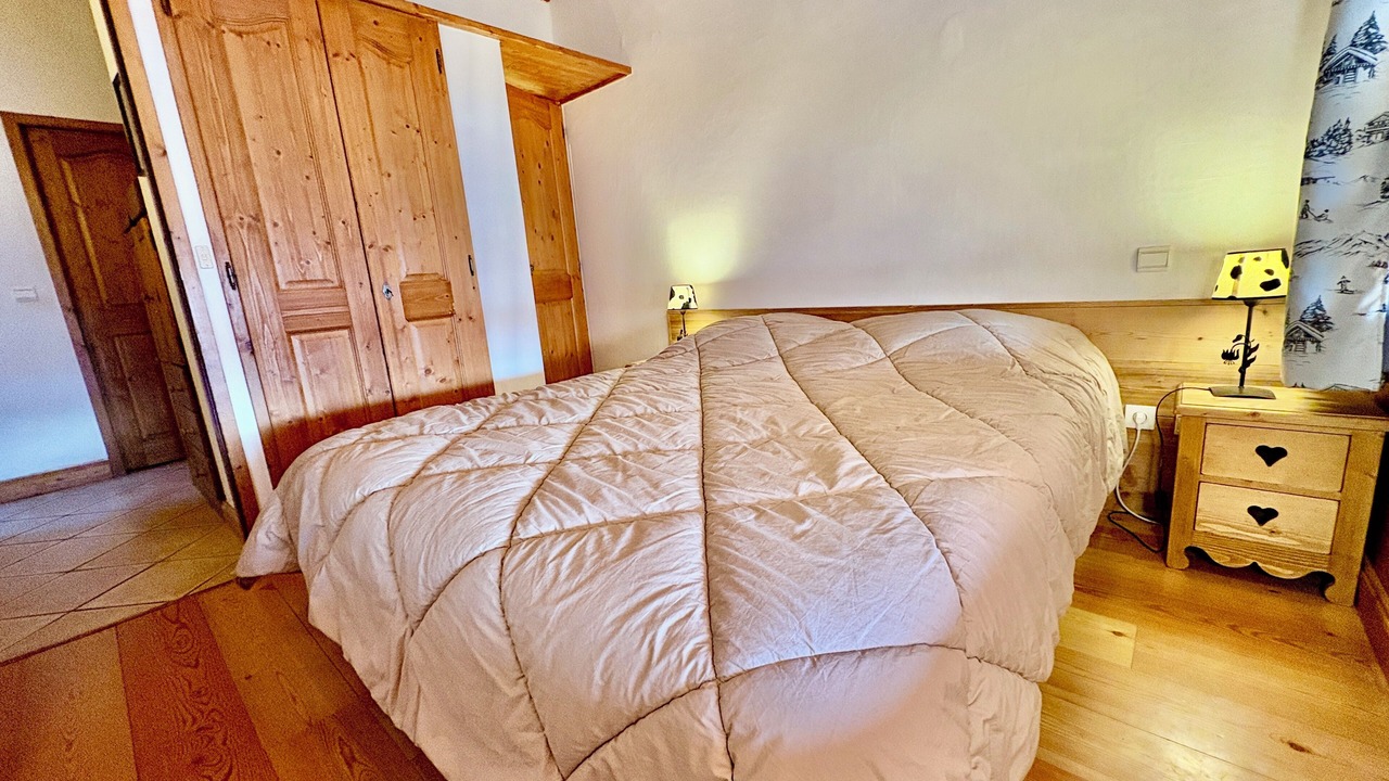 Photo of Bedroom in Arc-1800