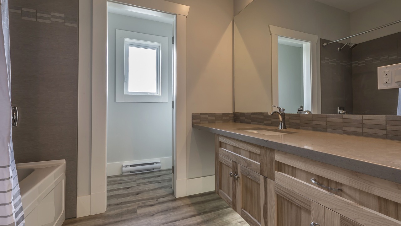 Photo of Bathroom in Harrison Hot Springs