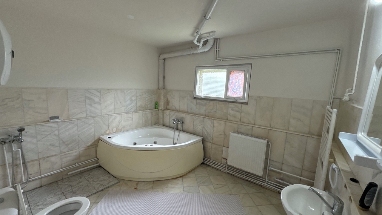 Photo of Bathroom in Ploiesti
