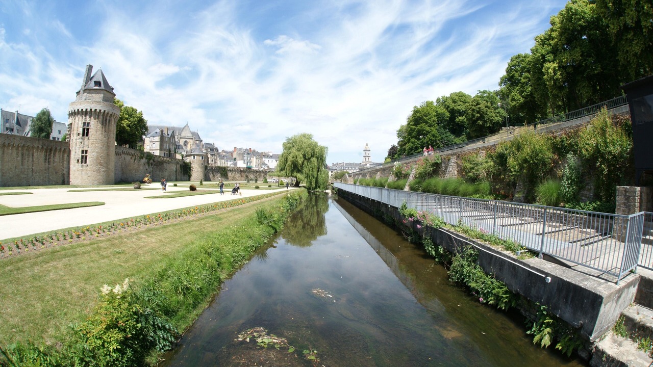Photo of Others in Vannes