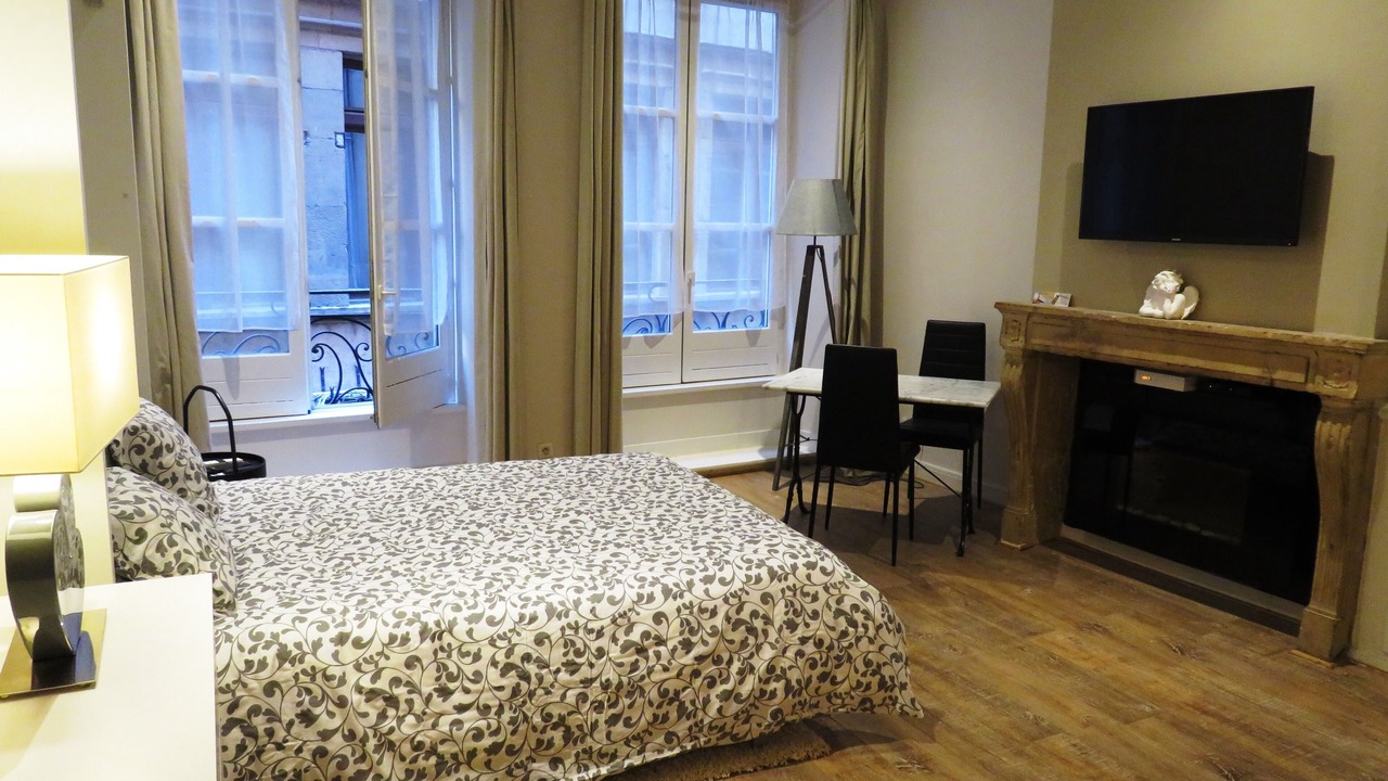 Photo of Bedroom in Old Lyon