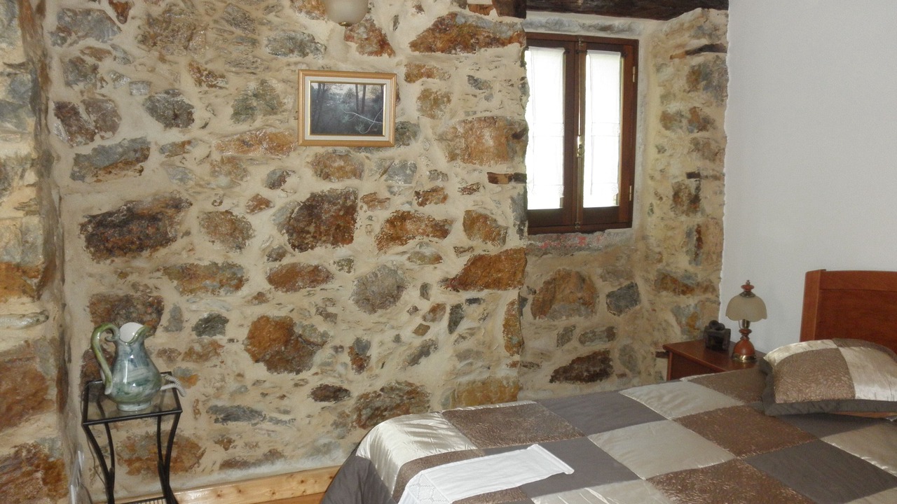 Photo of Bedroom in Figueiro dos Vinhos