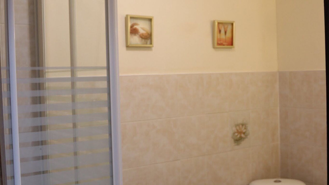 Photo of Bathroom in Monsireigne