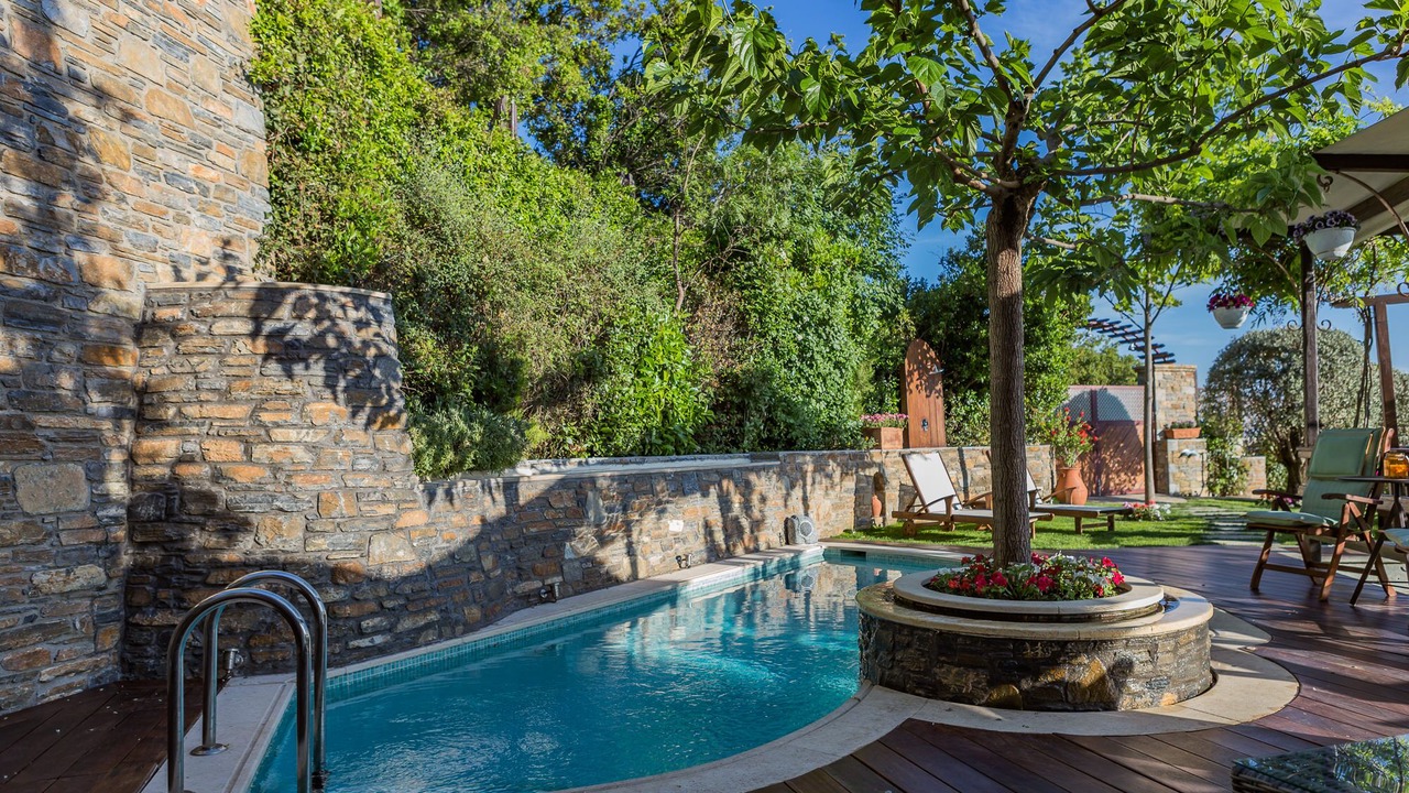 Photo of Outdoor in Mileai