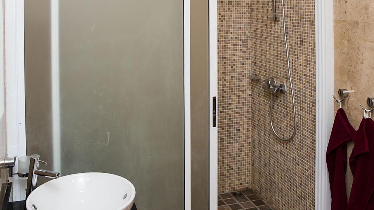 Photo of Bathroom in Khuekkhak