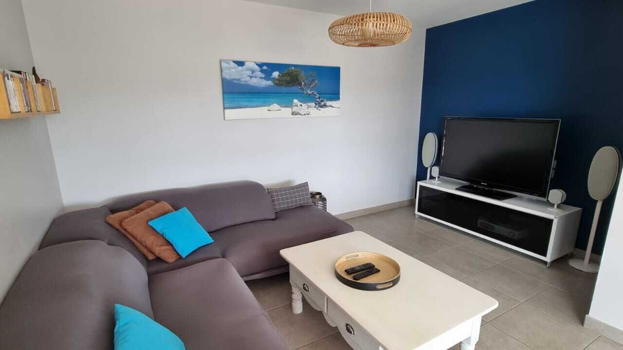 Photo of Livingroom in Saint-Julien-du-Serre