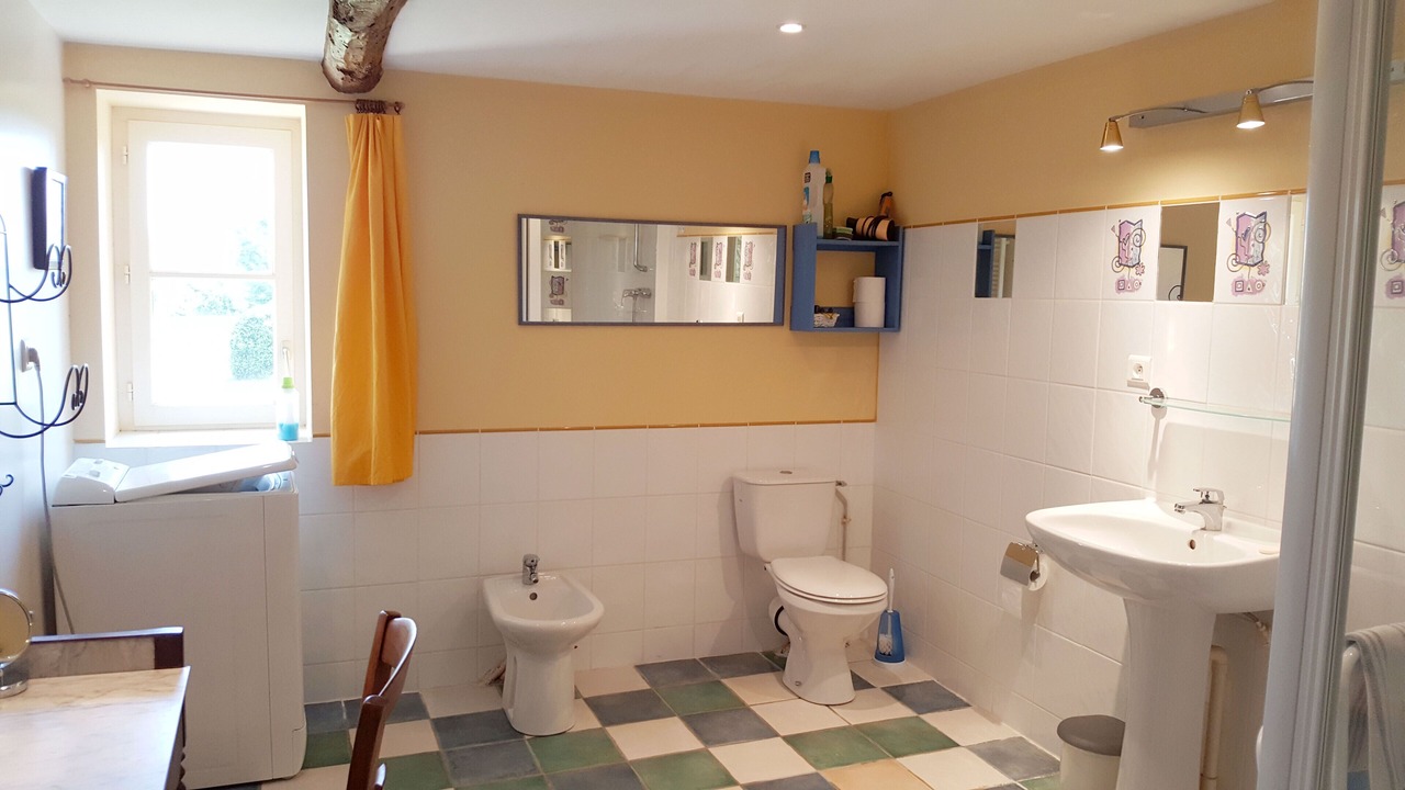Photo of Bathroom in Vaudreuille