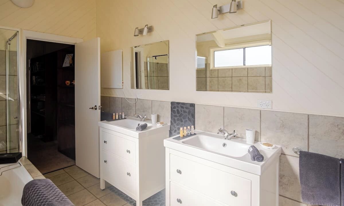 Photo of Bathroom in Bickley