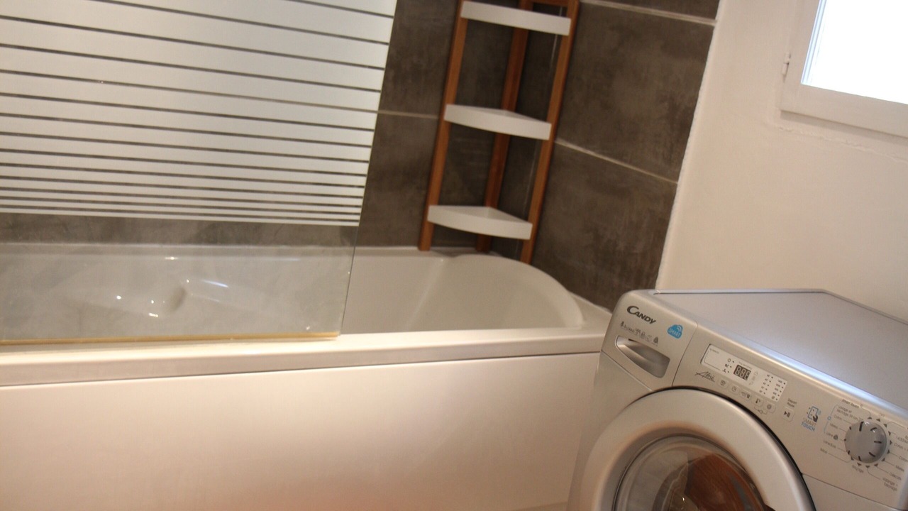 Photo of Bathroom in Lorgues