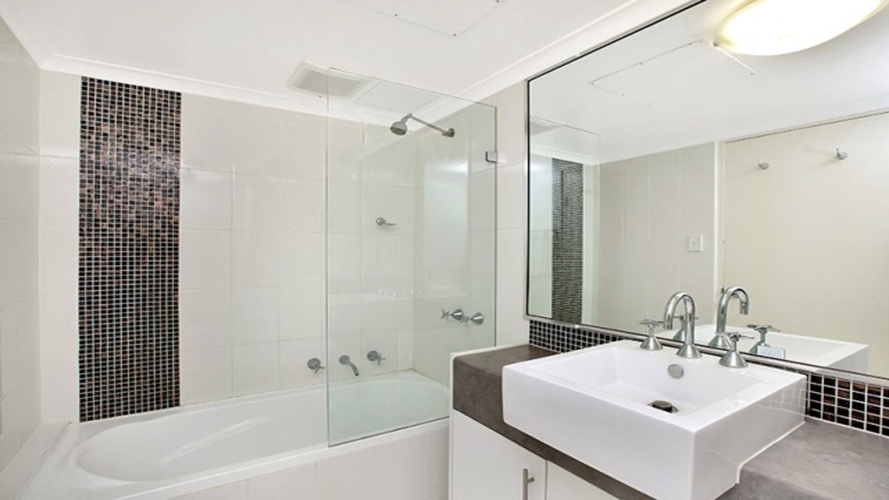 Photo of Bathroom in Woolloomooloo