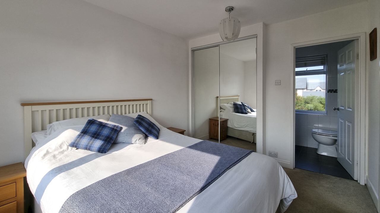 Photo of Bedroom in Topsham