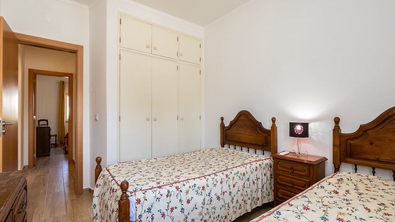 Photo of Bedroom in Alporchinhos