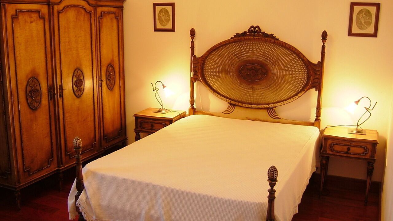 Photo of Bedroom in Rates