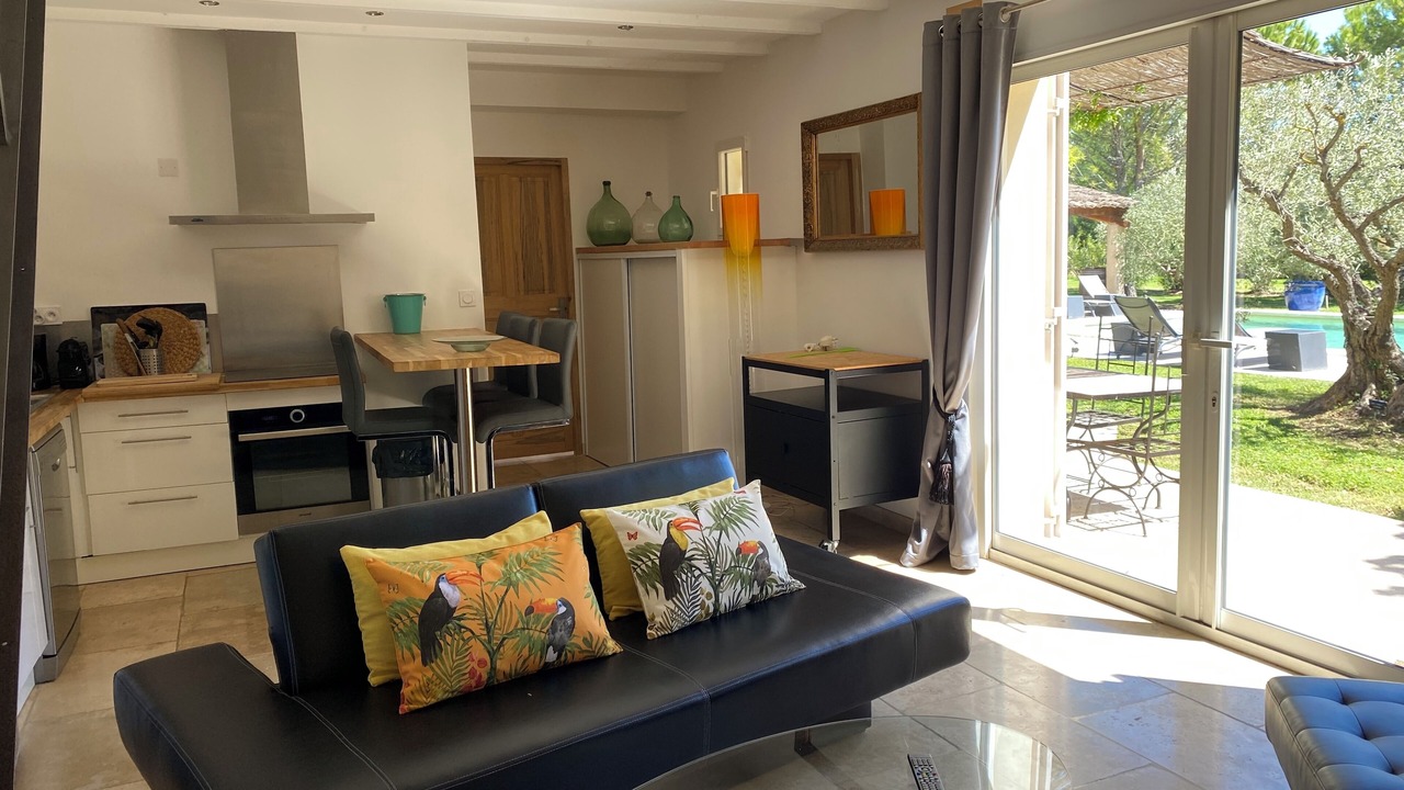 Photo of Livingroom in Caumont-sur-Durance
