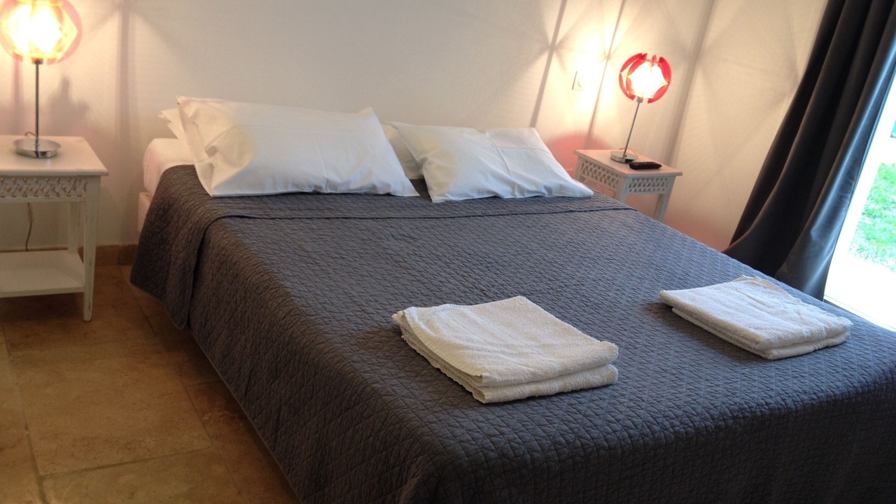 Photo of Bedroom in Caumont-sur-Durance