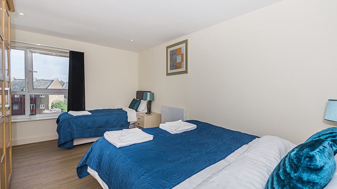 Photo of Bedroom in Island Gardens