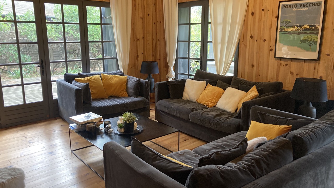 Photo of Livingroom in Le Canon