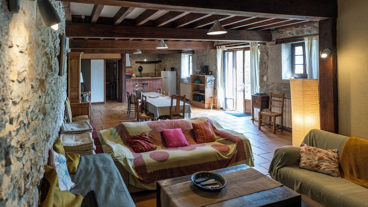 Photo of Livingroom in Camarade