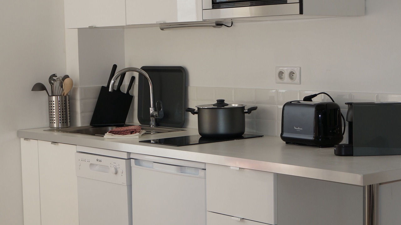 Photo of Kitchen in Portbail